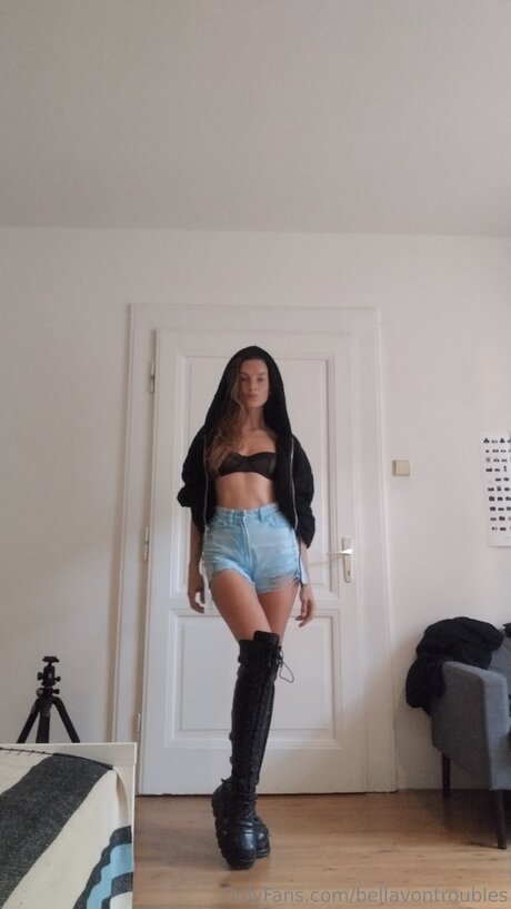 Bellavontroubles star perfect images