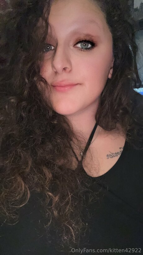 Kitten42922 pornstar hot images