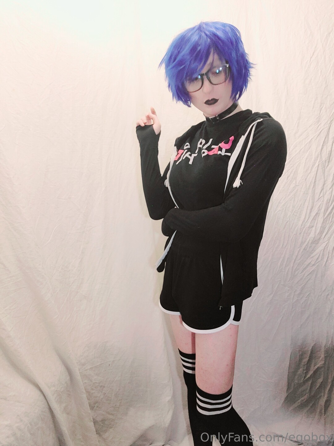 Egobox model nude photo