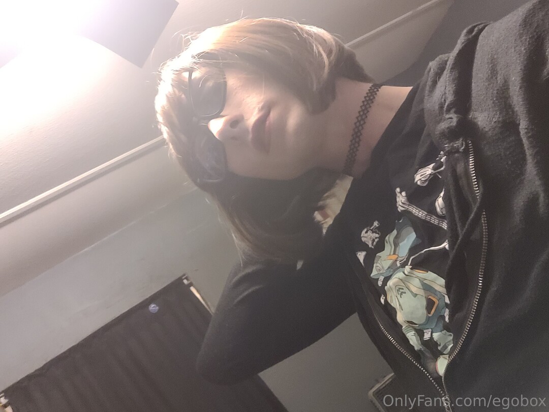 Egobox nudes model pics