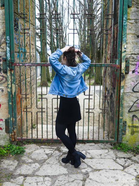 teacher milf onlyfans free photo