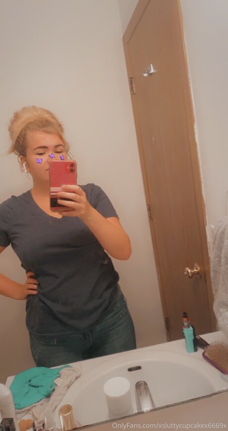 Xsluttycupcakex6669x hot star images