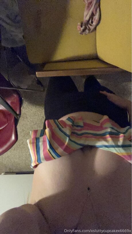 Xsluttycupcakex6669x model high quality gallery