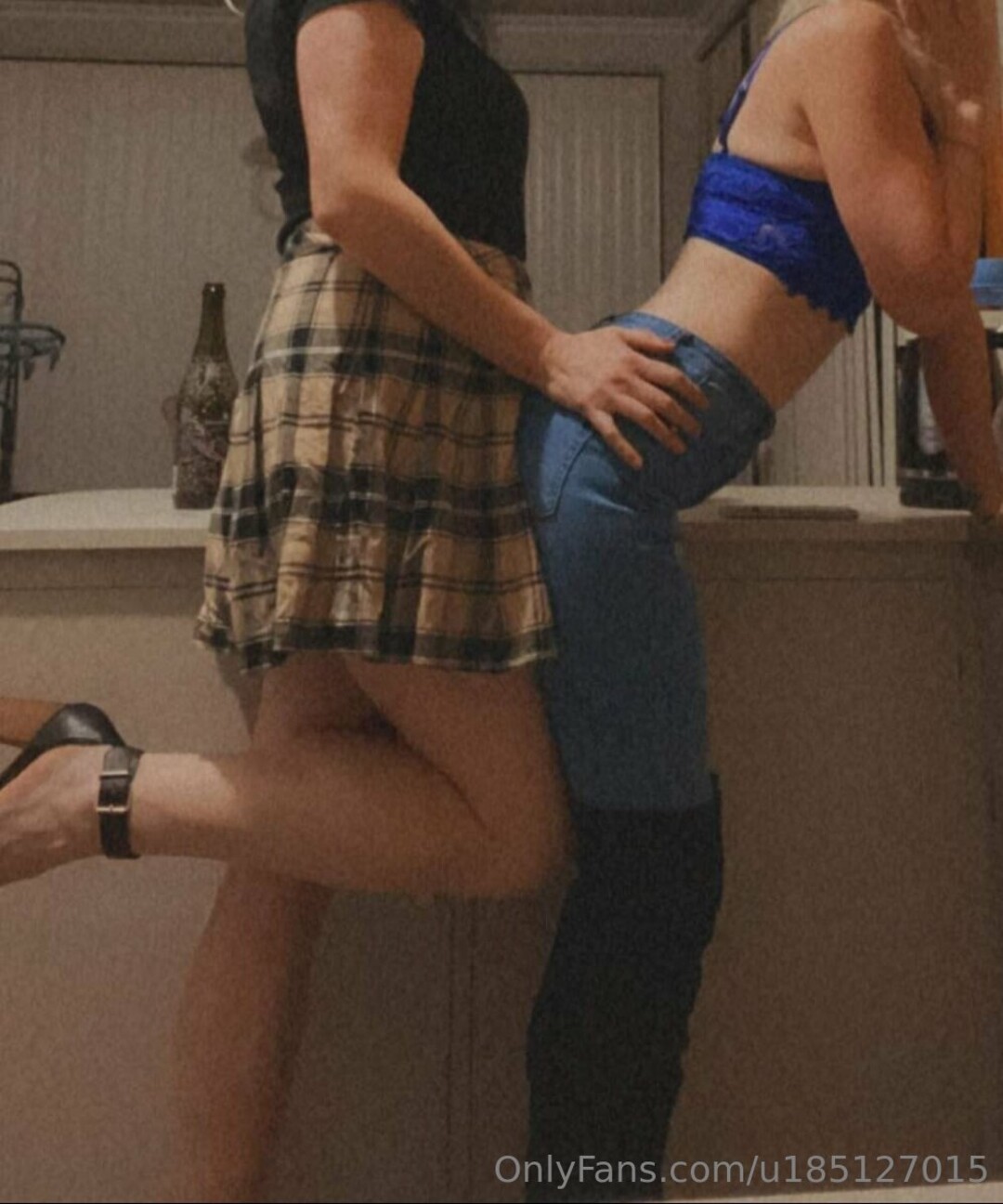 U185127015 pornstar pretty photos