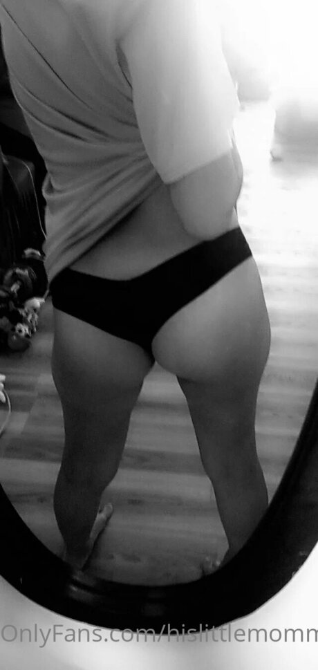 Hislittlemommy star pornographic pic