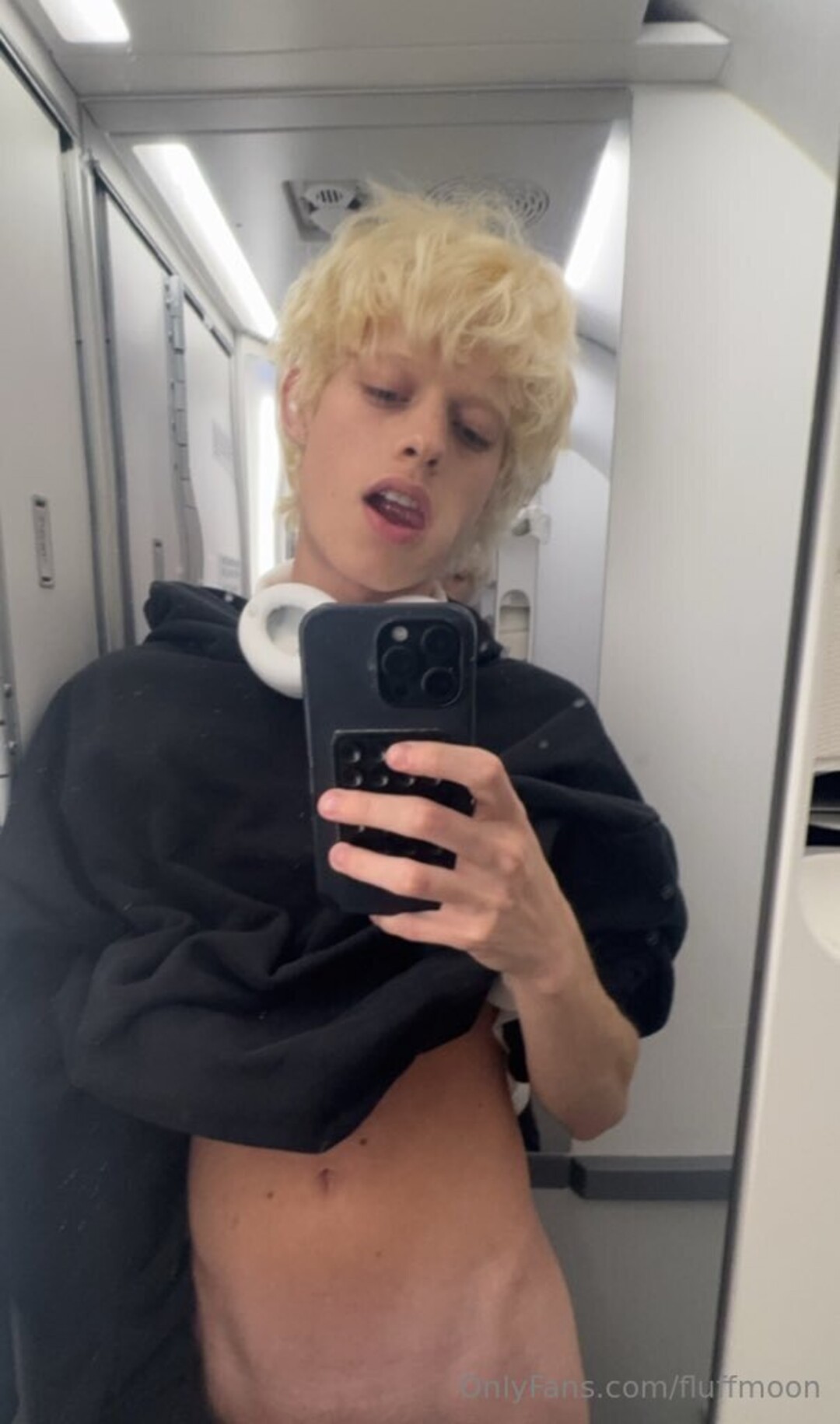 Fluffmoon nudes model pic