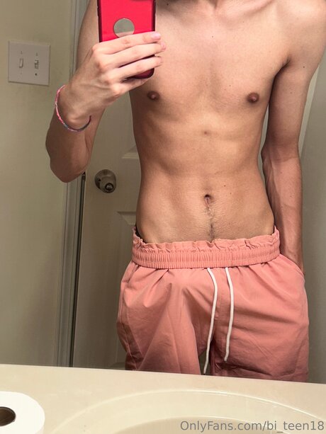 Bi Kingy model nude img