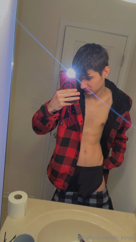 Bi Kingy xxx actress pic