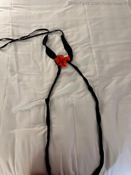 Luscious Lily art actress pictures