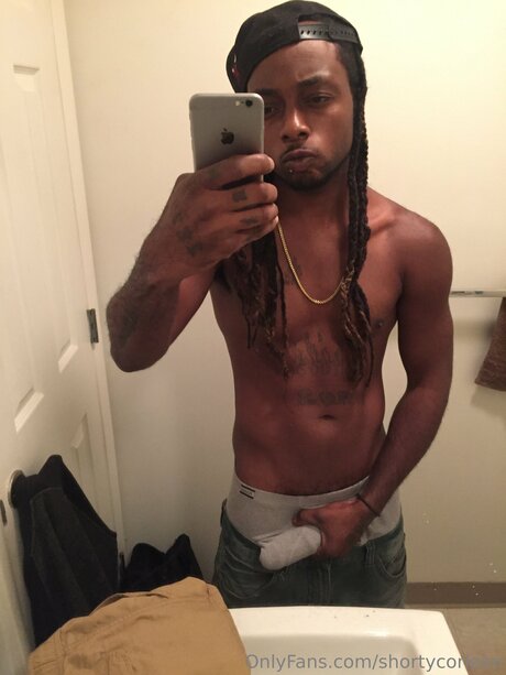 Shortycorleon nudes actress photo