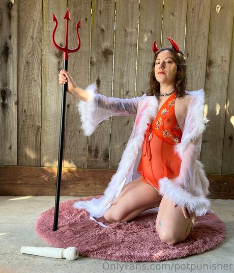 Potpunisher star adult images