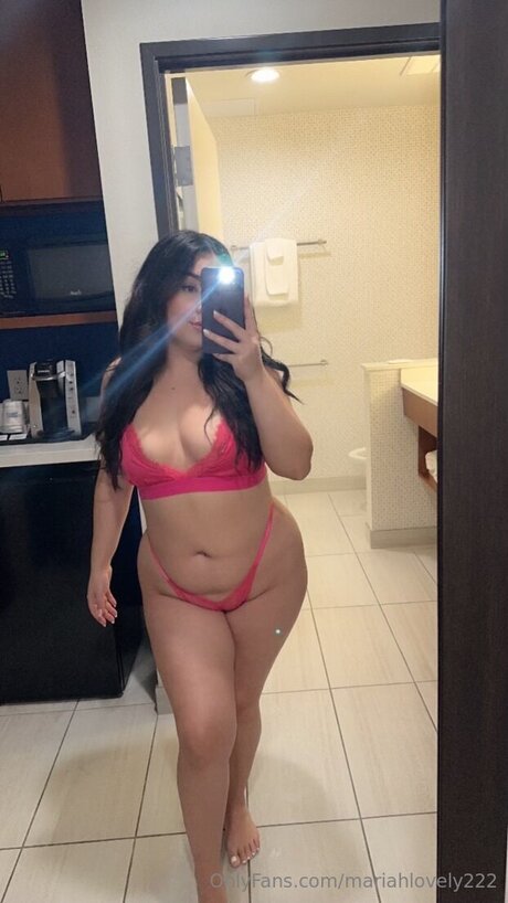 Mariahlovely222 nudes star pic