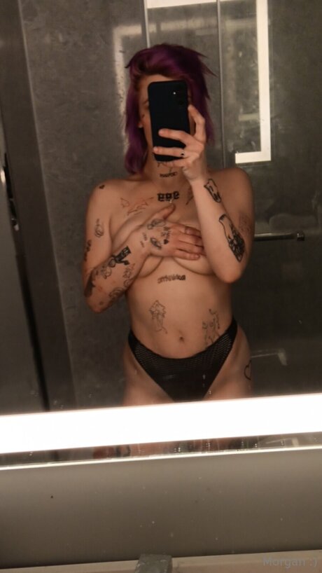 Morgylovesyou nudes model picture