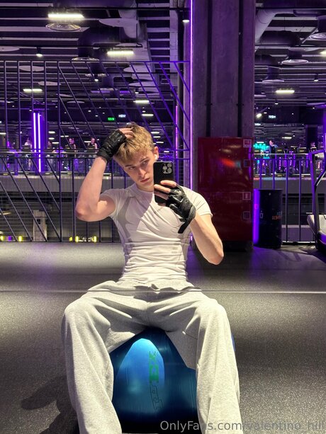 Valentino Hill erotic actress archive