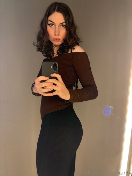 dark skin onlyfans pretty image