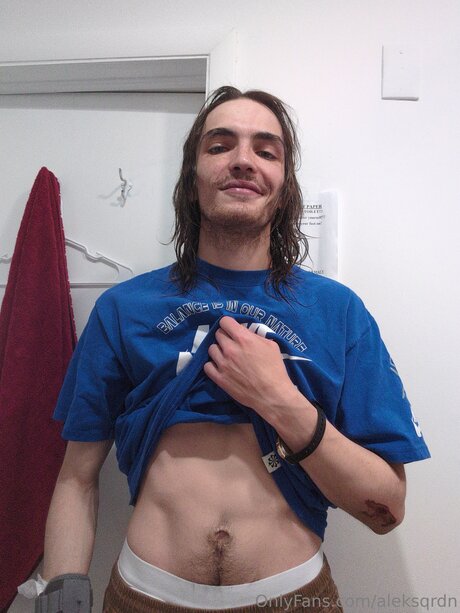 Aleksqrdn sexy actress image