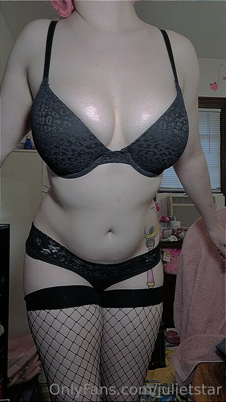 Julietstar exclusive model pic