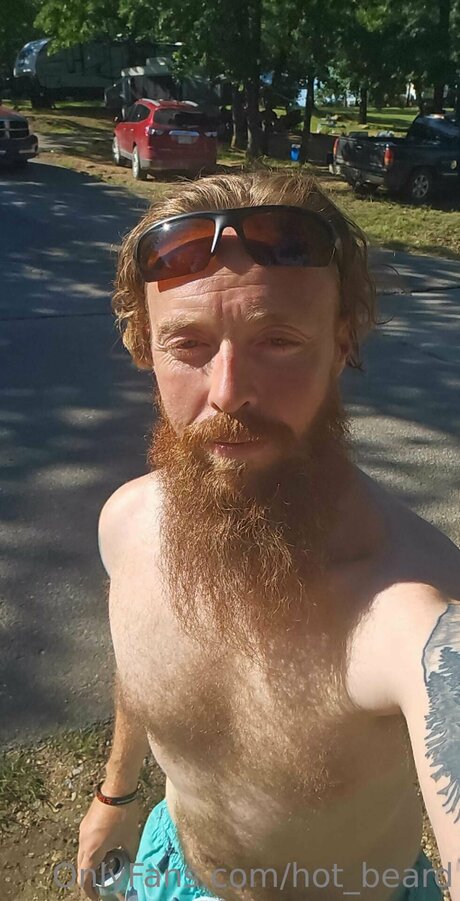 Hot Beard model pics