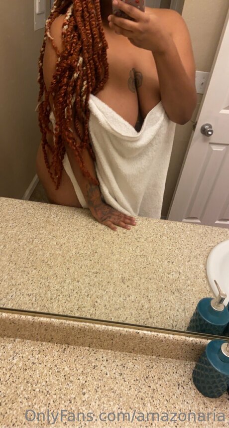 Amazonariaxxx pornstar naked pictures