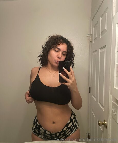 Thefreakiestval actress pictures