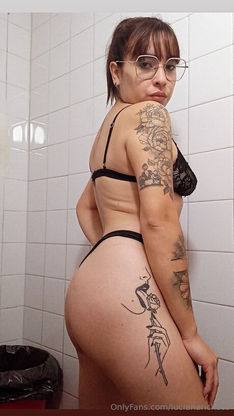 Lucianarichass erotic star pics