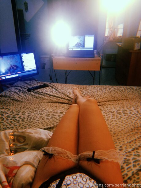 Perriandohot pornographic actress photos