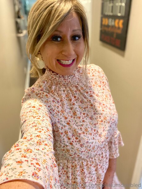 Platiumdoubled model free image