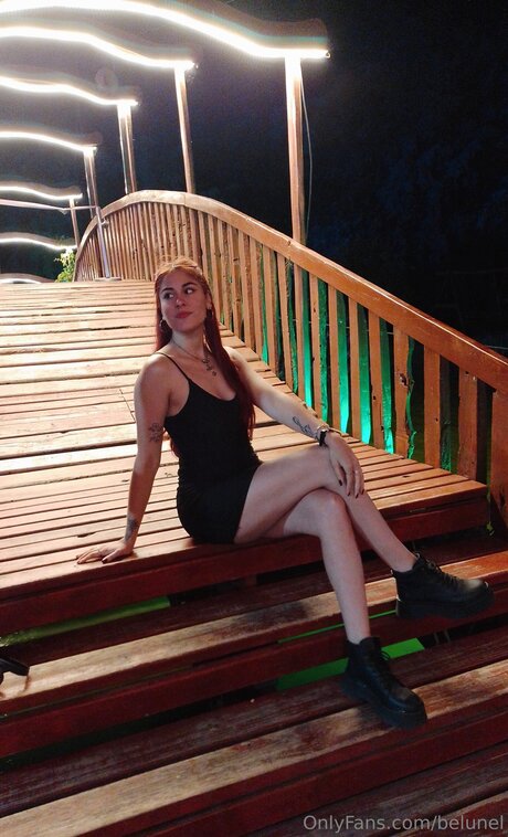 Belunel sexy star picture