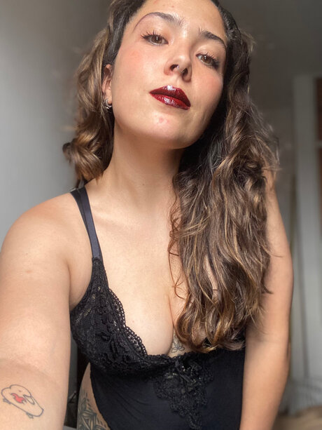 Kinkydaniela model nude pics