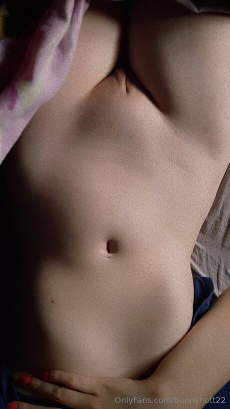 Bunnyhott22 star pretty pictures