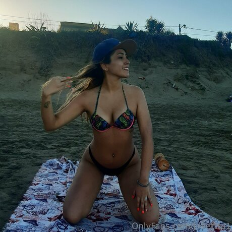 Julieettt perfect pornstar picture