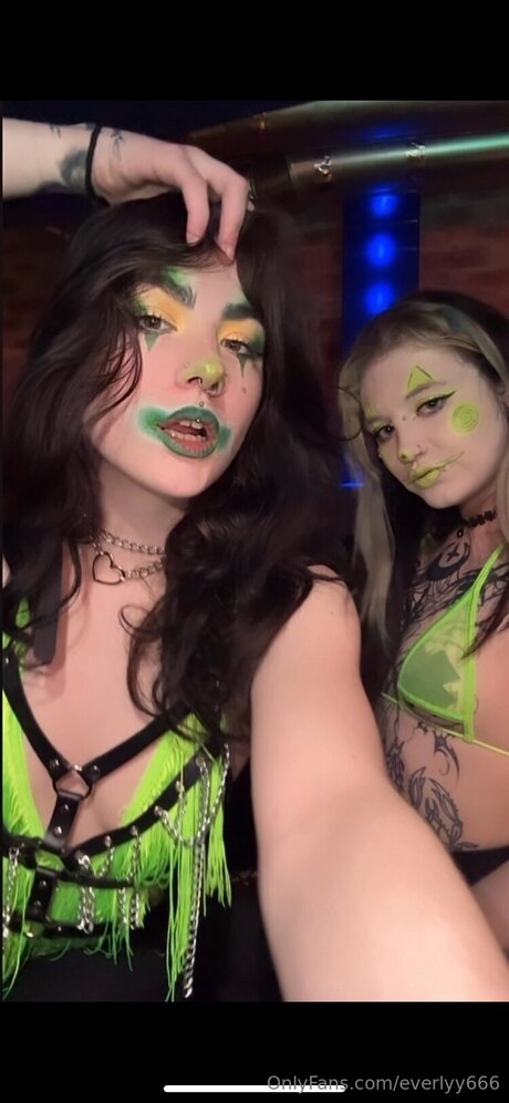 Everlyy666 star sexy photo