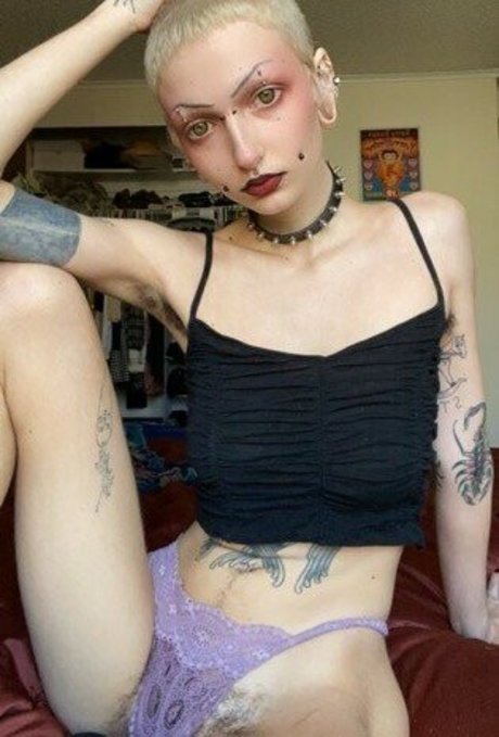 lovepotion nude model img