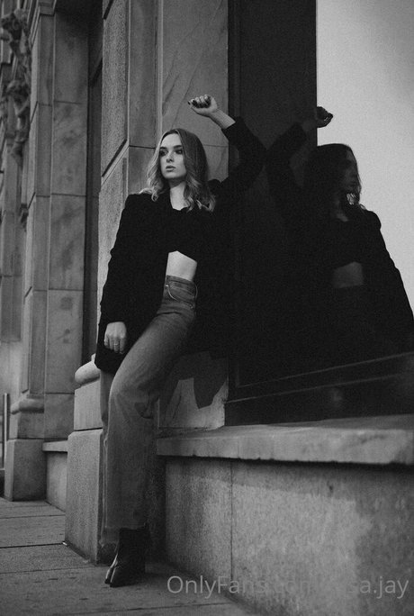 Elsa Jay best actress gallery