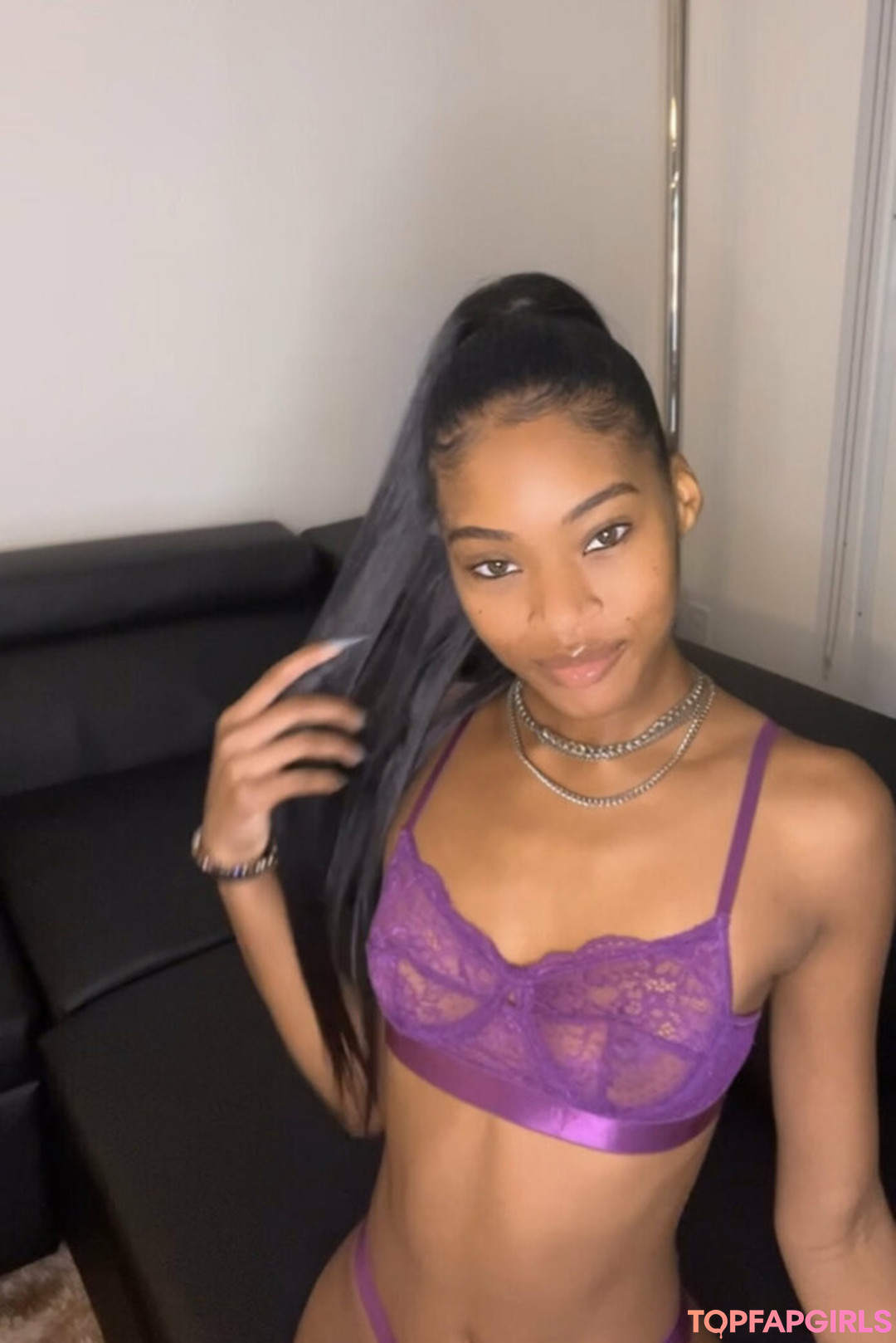 curvy xxx onlyfans exclusive photos