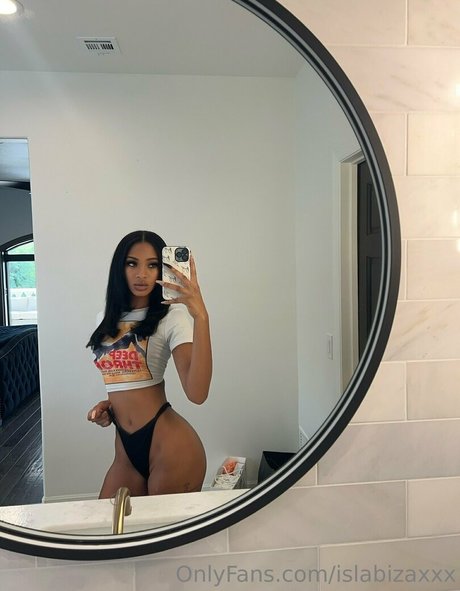 islabizaxxx high quality model pic