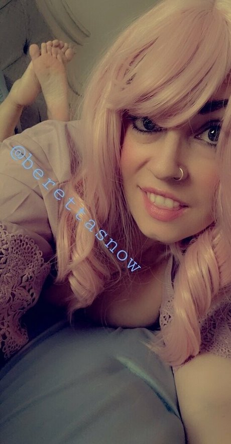 berettasnow model sex pictures