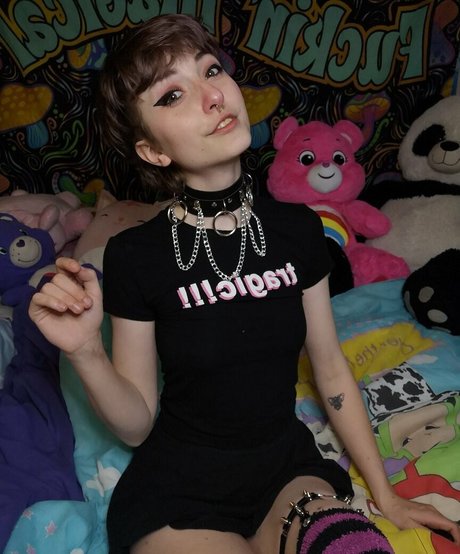 Emmanooodle hot model pic