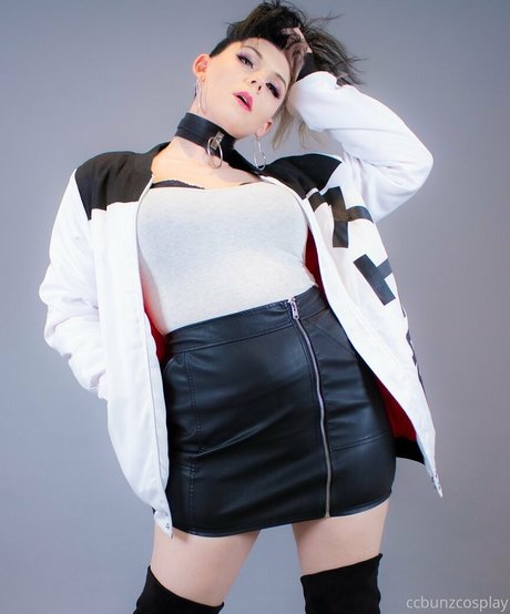 ccbunz pretty model pic