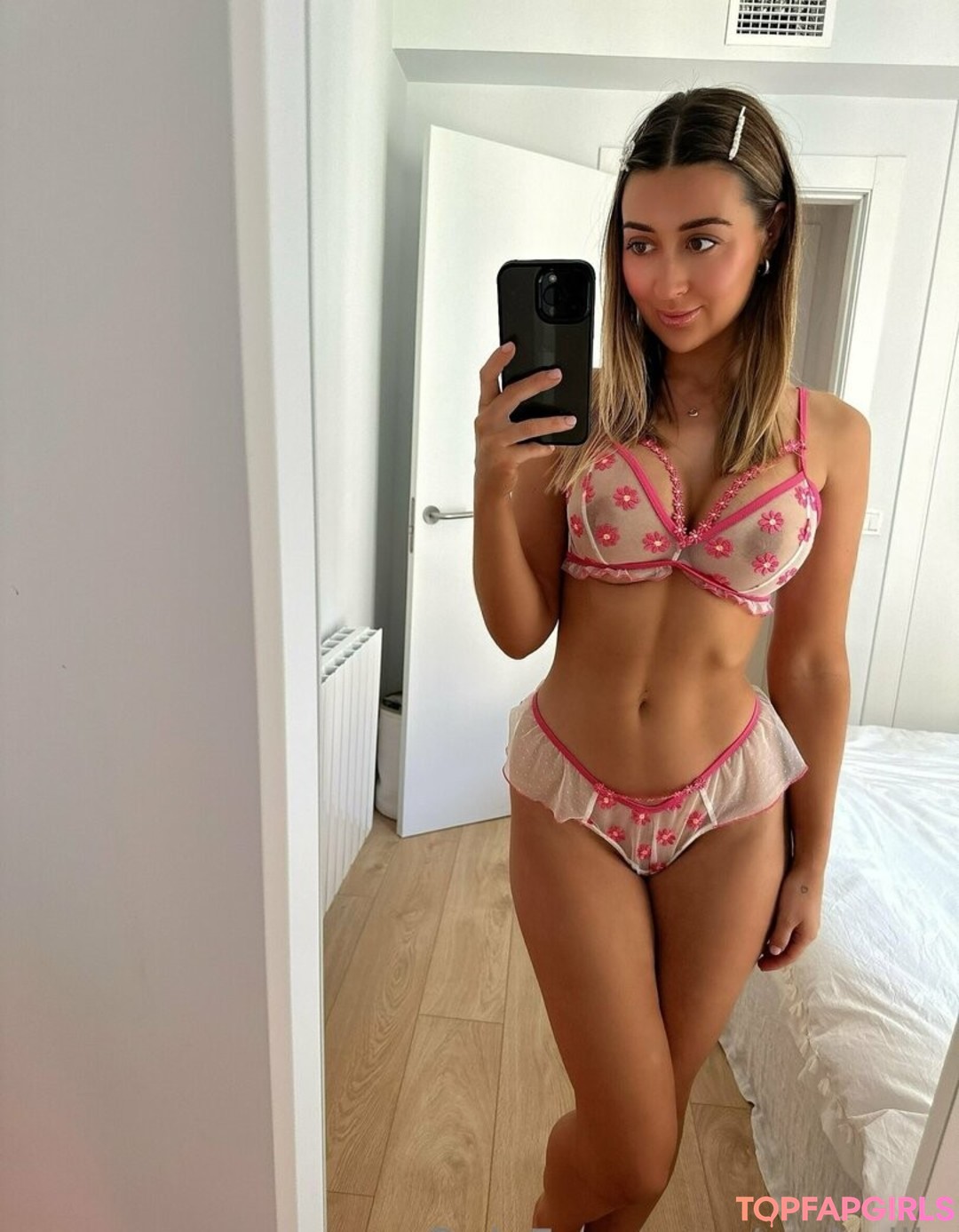 Msbellla free pornstar images