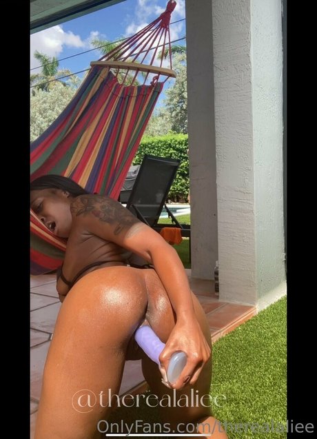 therealaliee high quality star image