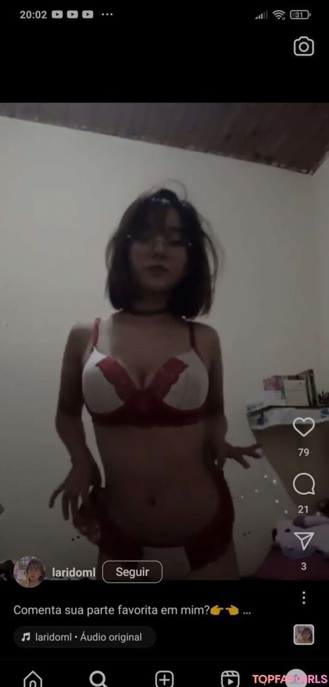Laridoml model sexy pic