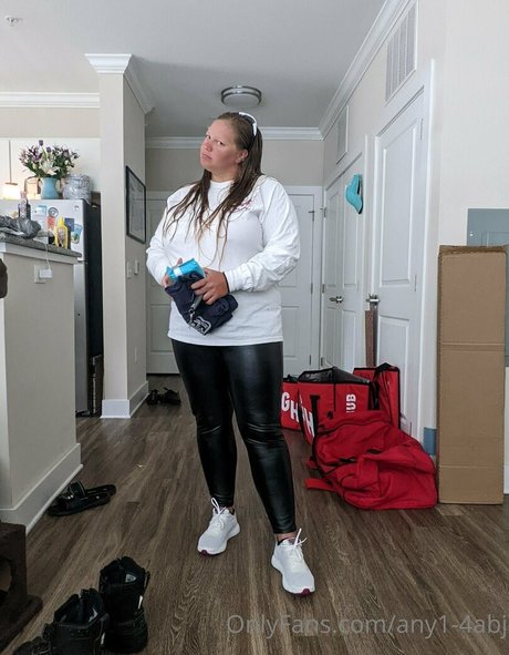 any1 4abj perfect actress photo