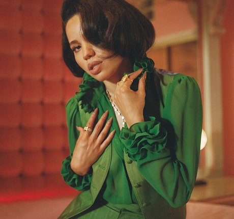 Jurnee Smollett model porn photo