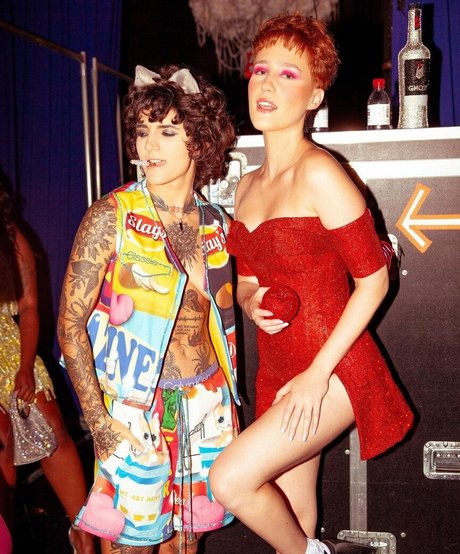 Vas Hal model top img