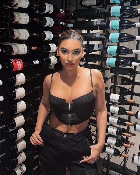 naked yoga onlyfans pretty pics