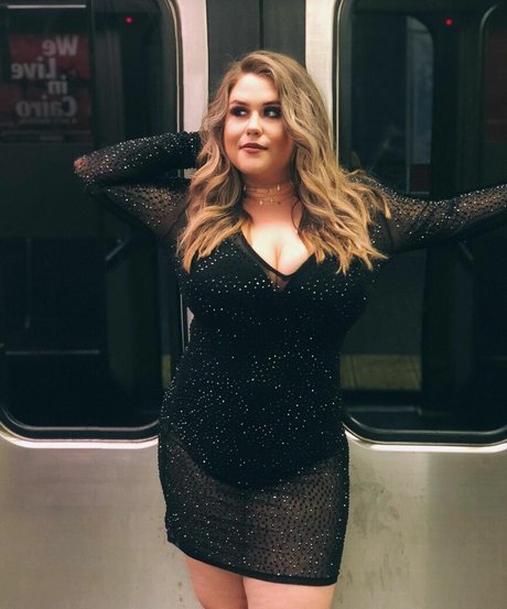 mature dildo onlyfans art naked pic