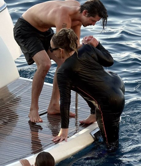 Mariah Carey pretty actress pictures