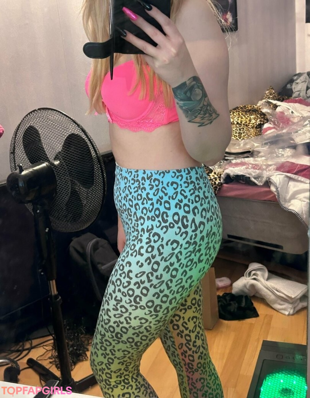 teen topless onlyfans sexy naked pics