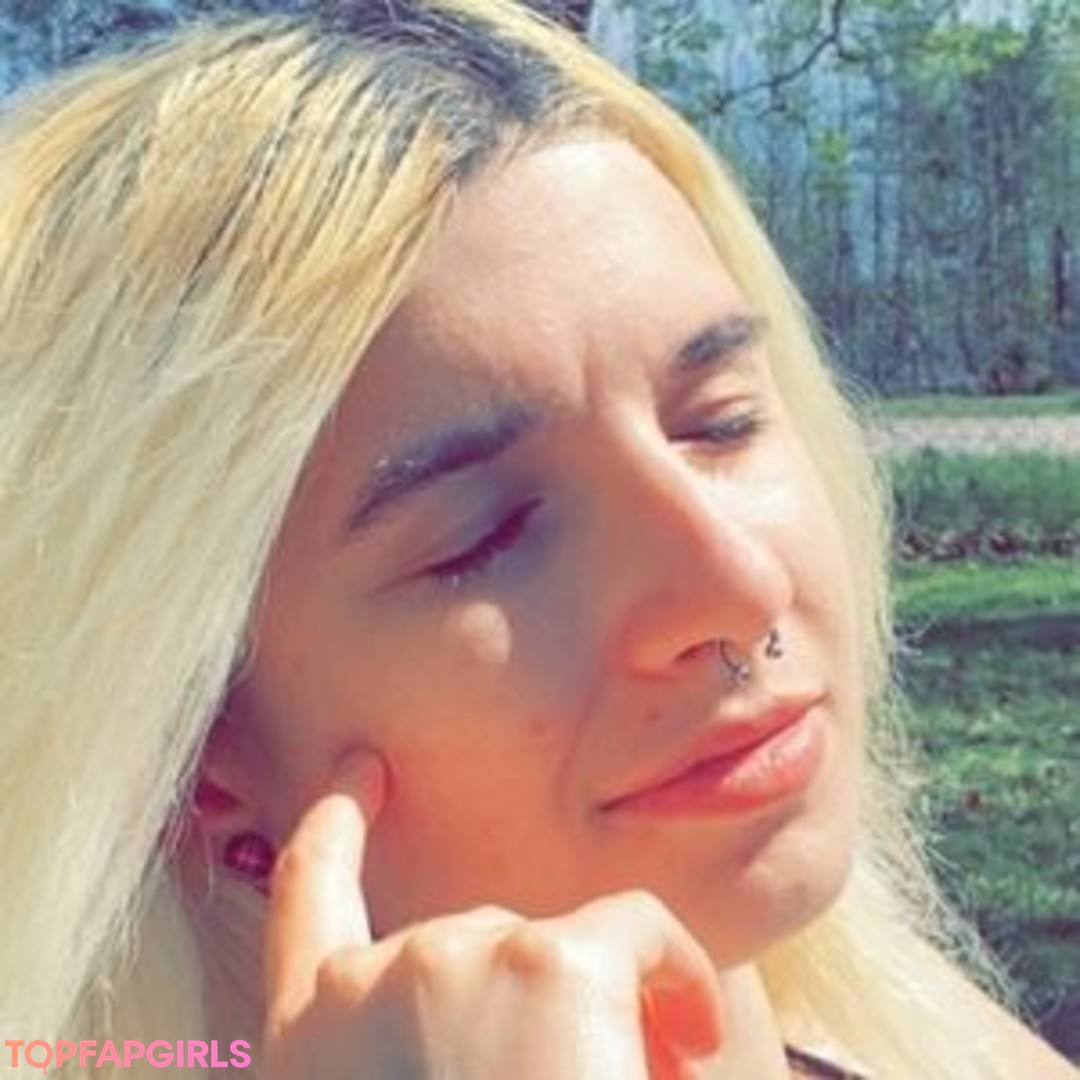 curvy muscle onlyfans hd picture